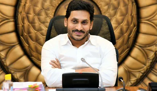 ప్రధాని మోదీ రికార్డును కొనియాడిన జగన్
